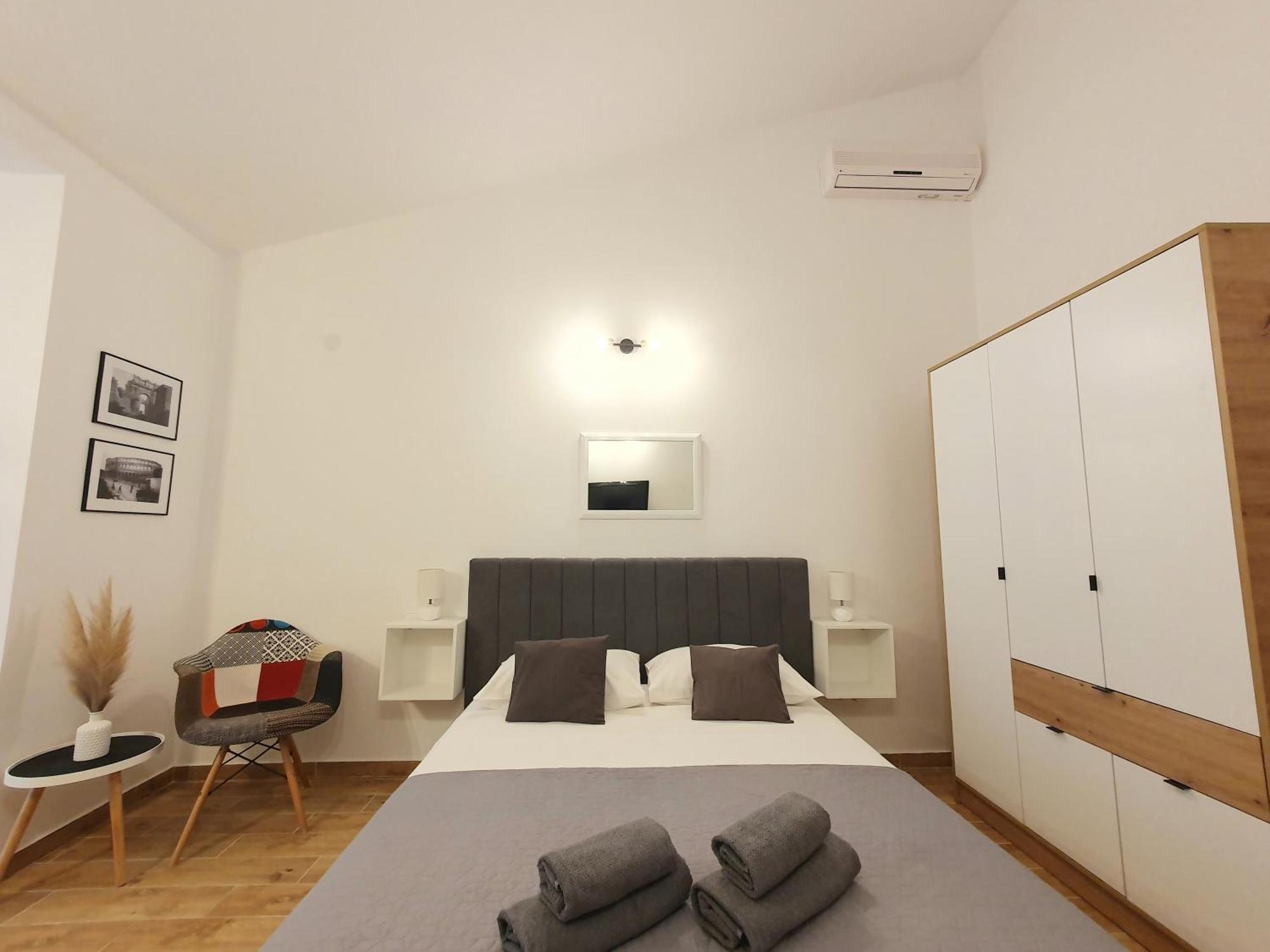 Apartments Dejana Štinjan Екстериор снимка