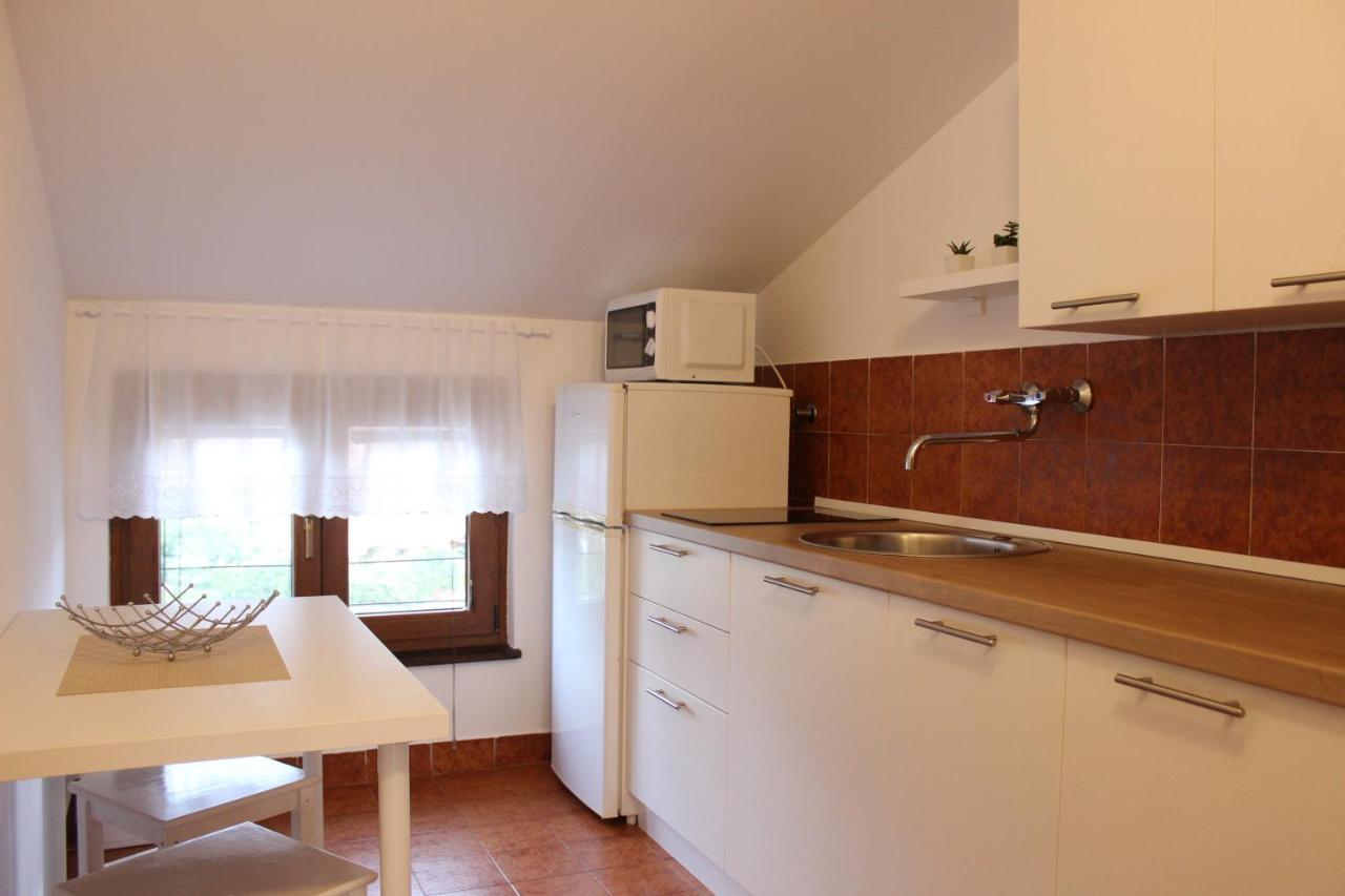 Apartments Dejana Štinjan Екстериор снимка