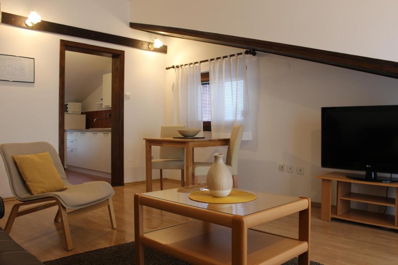 Apartments Dejana Štinjan Екстериор снимка